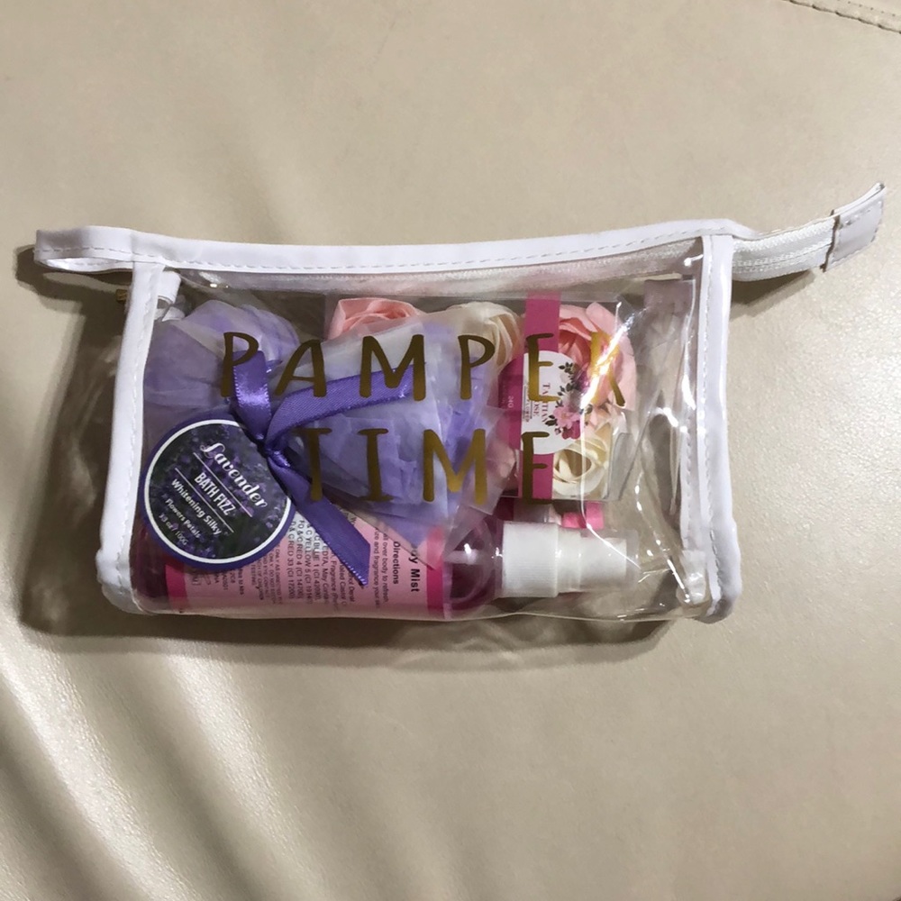 NIB Body Care Gift Set Tahitian Rose